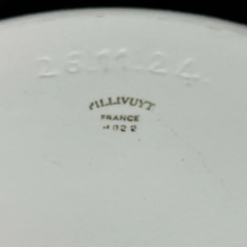 Pillivuyt white ceramic pie quiche baking dish fluted exterior ribbing.